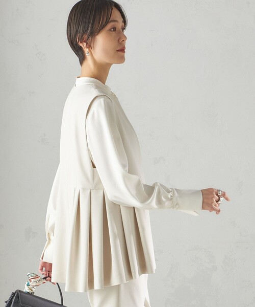 SHIPS（シップス）の「ダブル クロス ジレ オフホワイト（セレモニー対応可）（ベスト・レディース・オフホワイト・ONE SIZE）」の11枚目の写真