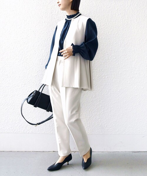 SHIPS（シップス）の「ダブル クロス ジレ オフホワイト（セレモニー対応可）（ベスト・レディース・オフホワイト・ONE SIZE）」の13枚目の写真