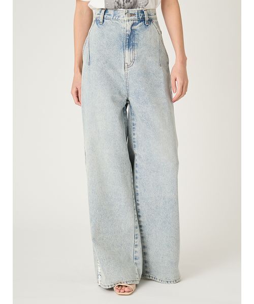 FRAY I.D（フレイアイディー）の「サイドラインワイドデニムパンツ（デニムパンツ・レディース・ブラック/ライトブルー/ブルー・0/1）」の12枚目の写真