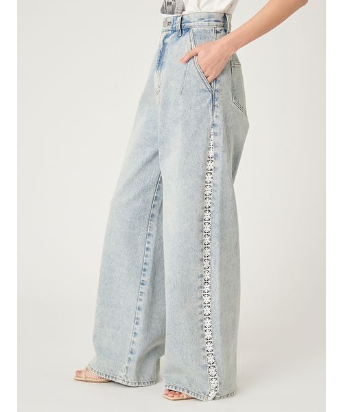 FRAY I.D（フレイアイディー）の「サイドラインワイドデニムパンツ（デニムパンツ・レディース・ブラック/ライトブルー/ブルー・0/1）」の13枚目の写真