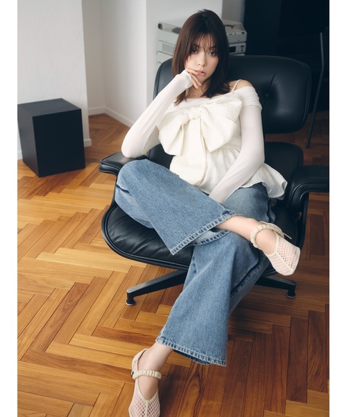 FRAY I.D（フレイアイディー）の「サイドラインワイドデニムパンツ（デニムパンツ・レディース・ブラック/ライトブルー/ブルー・0/1）」の3枚目の写真