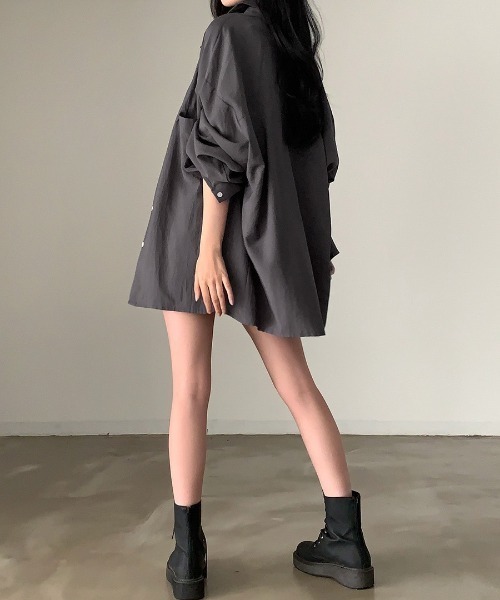yuue' ( wear )（ユーイ）の「【2点セット】オーバーサイズシャツ＋チュニックキャミソールSET（シャツ/ブラウス・レディース・ホワイト/チャコールグレー・FREE）」の12枚目の写真