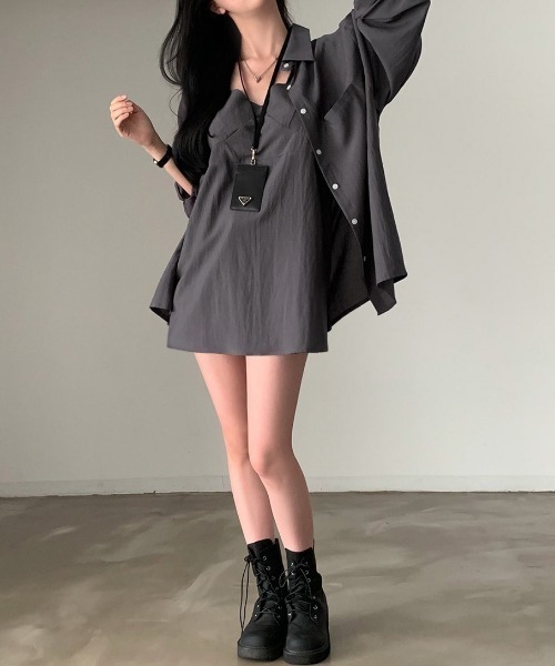 yuue' ( wear )（ユーイ）の「【2点セット】オーバーサイズシャツ＋チュニックキャミソールSET（シャツ/ブラウス・レディース・ホワイト/チャコールグレー・FREE）」の13枚目の写真