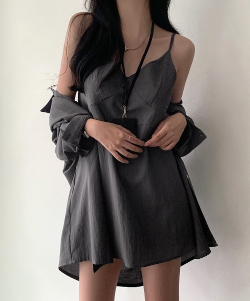 yuue' ( wear )（ユーイ）の「【2点セット】オーバーサイズシャツ＋チュニックキャミソールSET（シャツ/ブラウス・レディース・ホワイト/チャコールグレー・FREE）」の14枚目の写真