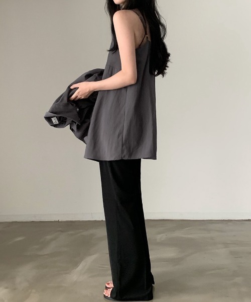 yuue' ( wear )（ユーイ）の「【2点セット】オーバーサイズシャツ＋チュニックキャミソールSET（シャツ/ブラウス・レディース・ホワイト/チャコールグレー・FREE）」の5枚目の写真
