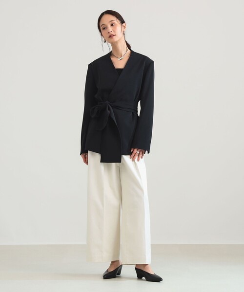 Demi-Luxe BEAMS（デミルクス ビームス）の「ドライカルゼ ベルテッド ジャケット（ノーカラージャケット・レディース・ブラック/ベージュ・36/38）」の14枚目の写真