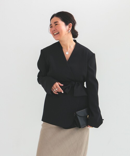 Demi-Luxe BEAMS（デミルクス ビームス）の「ドライカルゼ ベルテッド ジャケット（ノーカラージャケット・レディース・ブラック/ベージュ・36/38）」の22枚目の写真