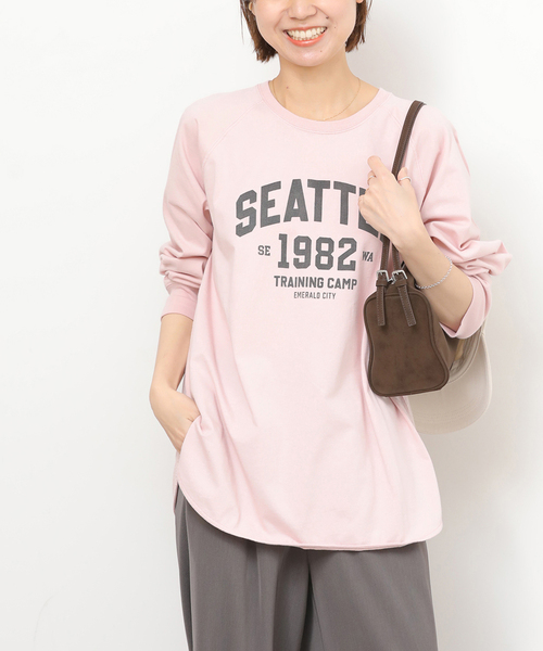 JOURNAL STANDARD relume（ジャーナルスタンダード　レリューム）の「ラグランスリーブカレッジロングスリーブTEE（Tシャツ/カットソー・レディース・ピンク/ライトホワイト/ブラック×ブラック/オフホワイト・FREE）」の4枚目の写真