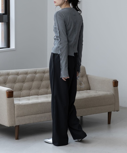 slattgir（スラットジール）の「高身長　アシメ切替クロップドテレコ長袖Ｔシャツ（トールサイズ）Essenave（Tシャツ/カットソー・レディース・オフホワイト/チャコールグレー・TM/TL/TLL/T3L/T4L/T5L）」の19枚目の写真