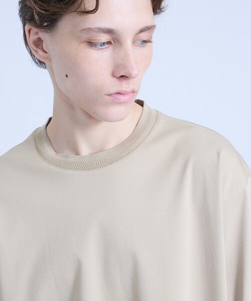 ABAHOUSE(アバハウス)の「KNIT COLLAR コットンポンチ クルーネック半袖Tシャツ / リラックスフィット(Tシャツ/カットソー・メンズ・グレイッシュブルー/ブラック/ホワイト/ベージュ・44/46/48)」の4枚目の写真