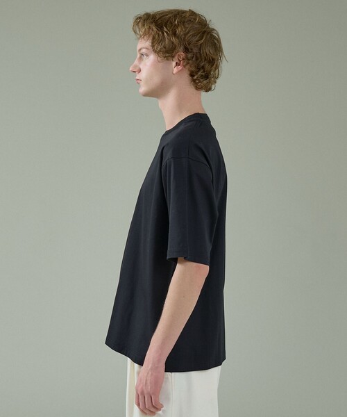 ABAHOUSE(アバハウス)の「KNIT COLLAR コットンポンチ クルーネック半袖Tシャツ / リラックスフィット(Tシャツ/カットソー・メンズ・グレイッシュブルー/ブラック/ホワイト/ベージュ・44/46/48)」の7枚目の写真