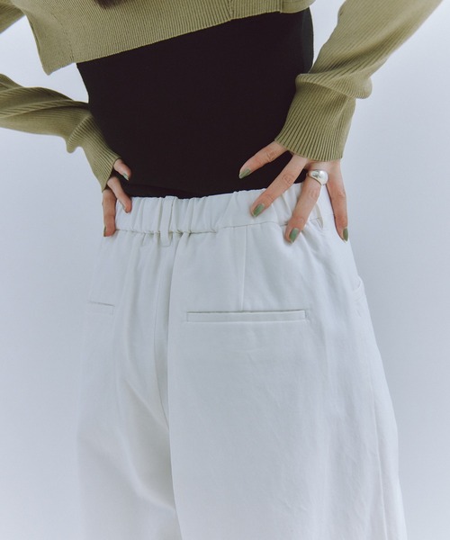 Obis&(オビスアンド)の「【再入荷・新色追加】カーブタックワイドパンツ(その他パンツ・レディース・オリーブ/オフホワイト/チャコールグレー/ブラウン/ブラック・L/M)」の11枚目の写真