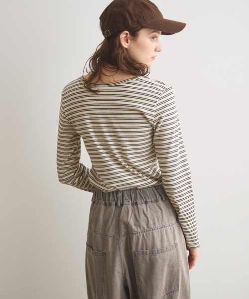 Crisp(クリスプ)の「キーネックボーダーリブTシャツ(Tシャツ/カットソー・レディース・ブラウン/アイボリー・FREE)」の13枚目の写真