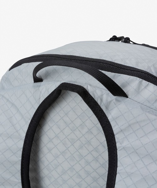 THE NORTH FACE(ザノースフェイス)の「THE NORTH FACE/ザ・ノース・フェイス バックパック UT MAYFLY PACK ウルトラメイフライパック NM62604(バックパック/リュック・メンズ・シルバーグレー・FREE)」の3枚目の写真