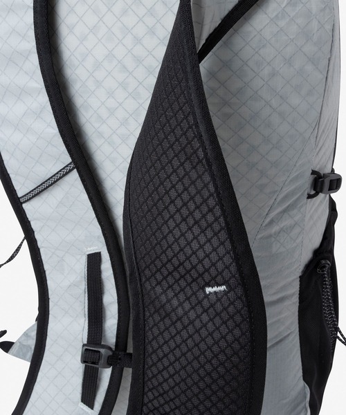 THE NORTH FACE(ザノースフェイス)の「THE NORTH FACE/ザ・ノース・フェイス バックパック UT MAYFLY PACK ウルトラメイフライパック NM62604(バックパック/リュック・メンズ・シルバーグレー・FREE)」の5枚目の写真