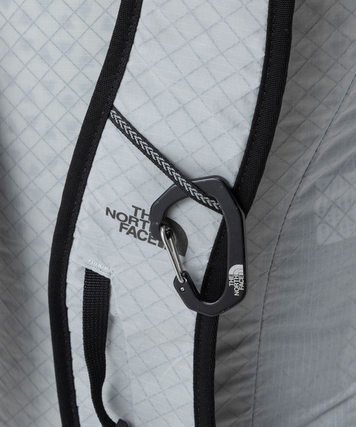 THE NORTH FACE(ザノースフェイス)の「THE NORTH FACE/ザ・ノース・フェイス バックパック UT MAYFLY PACK ウルトラメイフライパック NM62604(バックパック/リュック・メンズ・シルバーグレー・FREE)」の8枚目の写真