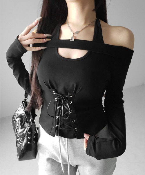 me+em select(ミームセレクト)の「【 2color 】レースアップカットアウトホルターオフショルトップス / laceup cutout halter offshoulder tops(Tシャツ/カットソー・レディース・ホワイト/ブラック・FREE)」の7枚目の写真