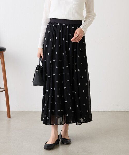 BEARDSLEY(ビアズリー)の「シアードットジャガードスカート(スカート・レディース・ブラック・FREE)」の2枚目の写真