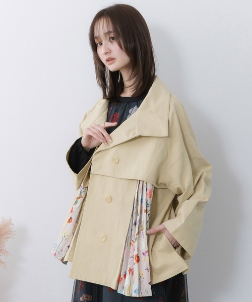 iS ScoLar（イズスカラー）の「561214：クラシカル柄プリーツ×ツイルトレンチ風コート（ブルゾン・レディース・ベージュ/チャコールグレー・M）」の4枚目の写真
