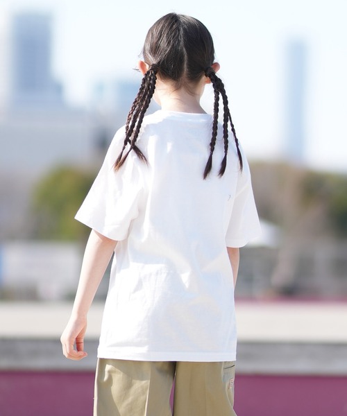 VANS（バンズ）の「VANS/バンズ キッズ 半袖 Tシャツ ドロップVロゴ VN000T4V（Tシャツ/カットソー・キッズ・ブラック/ホワイト・140cm/130cm/150cm）」の14枚目の写真