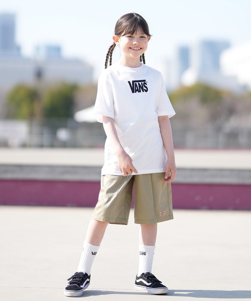 VANS（バンズ）の「VANS/バンズ キッズ 半袖 Tシャツ ドロップVロゴ VN000T4V（Tシャツ/カットソー・キッズ・ブラック/ホワイト・140cm/130cm/150cm）」の15枚目の写真