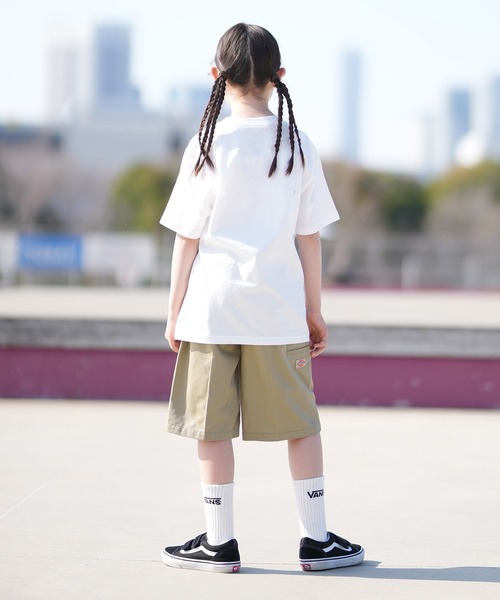VANS（バンズ）の「VANS/バンズ キッズ 半袖 Tシャツ ドロップVロゴ VN000T4V（Tシャツ/カットソー・キッズ・ブラック/ホワイト・140cm/130cm/150cm）」の8枚目の写真