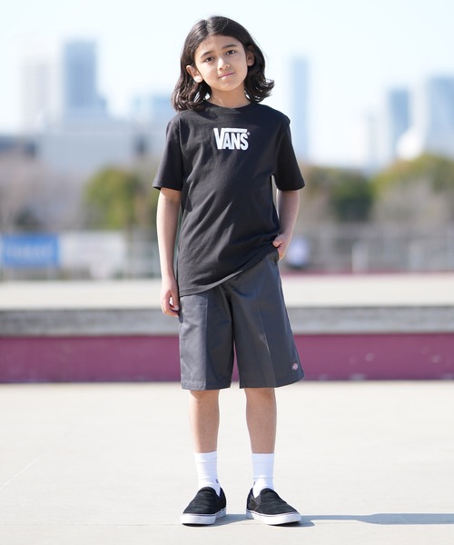 VANS（バンズ）の「VANS/バンズ キッズ 半袖 Tシャツ ドロップVロゴ VN000T4V（Tシャツ/カットソー・キッズ・ブラック/ホワイト・140cm/130cm/150cm）」の11枚目の写真