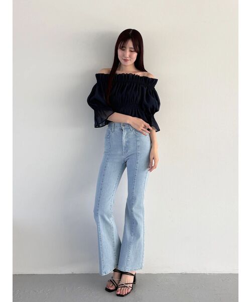 MERCURYDUO(マーキュリーデュオ)の「ストレッチブーツカットデニムパンツ(デニムパンツ・レディース・ライトブルー/ブルー・SMALL/MEDIUM)」の11枚目の写真