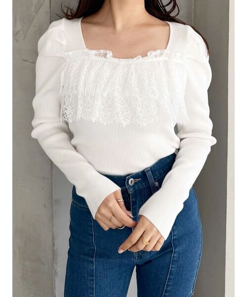 MERCURYDUO（マーキュリーデュオ）の「異素材レースフリルニット（ニット/セーター・レディース・ライトブルー/チャコールグレー/オフホワイト・FREE）」の2枚目の写真