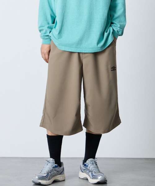 UMBRO（アンブロ）の「[UMBRO/アンブロ] 別注 ワンポイント刺繍ロゴ バギーショートパンツ（その他パンツ・レディース・ブラック/グレー/ベージュ・S/M/L/XL）」の8枚目の写真