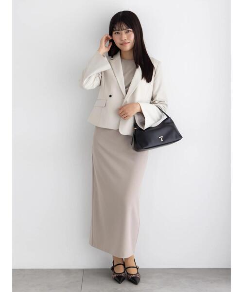 Te chichi(テチチ)の「フレア袖クロップトテーラードジャケット【AOYAMA FASHION ASSOCIATION × Té chichi】(ノーカラージャケット・レディース・ネイビー/ベージュ・F)」の12枚目の写真