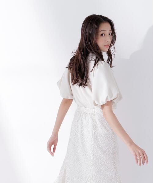 NATURAL BEAUTY BASIC(ナチュラルビューティーベーシック)の「【Oggi.jp掲載】リネンライクサイドタイブラウス(シャツ/ブラウス・レディース・ブラウン/ベージュ/イエロー/ブルー・SMALL/MEDIUM)」の7枚目の写真