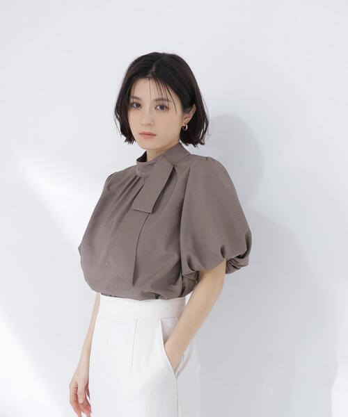 NATURAL BEAUTY BASIC(ナチュラルビューティーベーシック)の「【Oggi.jp掲載】リネンライクサイドタイブラウス(シャツ/ブラウス・レディース・ブラウン/ベージュ/イエロー/ブルー・SMALL/MEDIUM)」の18枚目の写真