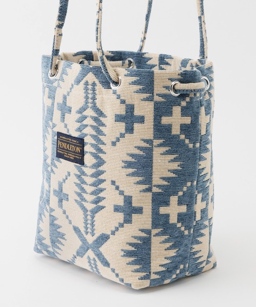 PENDLETON(ペンドルトン)の「PENDLETON/ペンドルトン ゴブラン ジャガード バケットバッグ(ショルダーバッグ・レディース・ブラック/ブルー・FREE)」の11枚目の写真