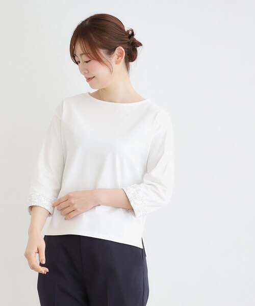 LAURA ASHLEY(ローラアシュレイ)の「【7分袖/コットン100%/見返し刺繍入り/5colors】ハービー フィールド柄プルオーバー(Tシャツ/カットソー・レディース・ライトオレンジ系/グリーン/オフホワイト/ネイビー/ライトブルー・38/40)」の2枚目の写真