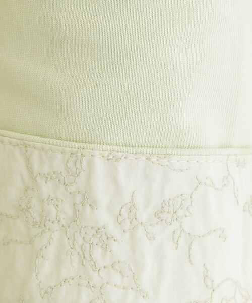 LAURA ASHLEY(ローラアシュレイ)の「【7分袖/コットン100%/見返し刺繍入り/5colors】ハービー フィールド柄プルオーバー(Tシャツ/カットソー・レディース・ライトオレンジ系/グリーン/オフホワイト/ネイビー/ライトブルー・38/40)」の6枚目の写真