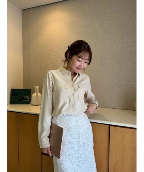 Her lip to（ハーリップトゥー）の「Multi-Way Twill Shirt（シャツ/ブラウス・レディース・ベージュ/オフホワイト/サックスブルー・S/M）」の16枚目の写真