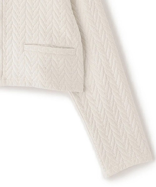 ETRE TOKYO(エトレトウキョウ)の「キルトショートカーディガン(カーディガン/ボレロ・レディース・オフホワイト・FREE)」の9枚目の写真
