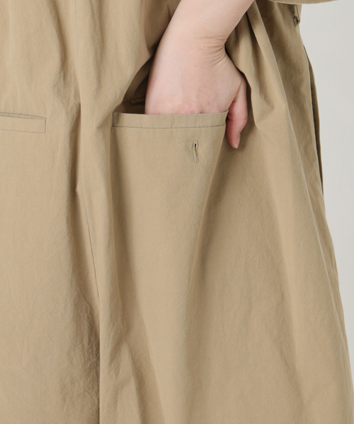 SLOBE IENA（スローブイエナ）の「《接触冷感/》HTウェザールーズバミューダサロペ（サロペット/オーバーオール・レディース・ブラック/ベージュ・FREE）」の19枚目の写真