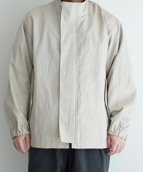 STILL BY HAND（スティルバイハンド）の「【STILL BY HAND】BL02261 / Stand collar blouson（ブルゾン・メンズ・ライトベージュ/ブラック/ダークグレー・48/46）」の7枚目の写真