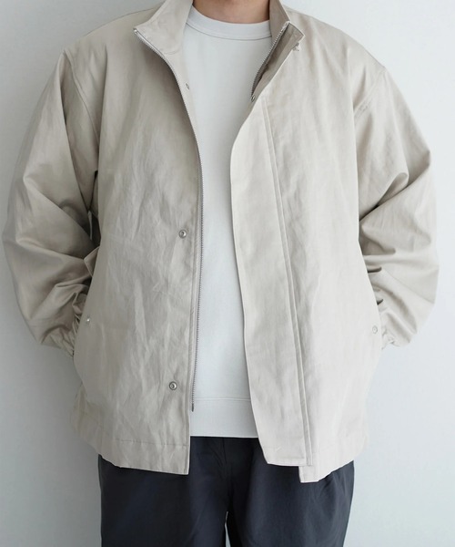 STILL BY HAND（スティルバイハンド）の「【STILL BY HAND】BL02261 / Stand collar blouson（ブルゾン・メンズ・ライトベージュ/ブラック/ダークグレー・48/46）」の8枚目の写真