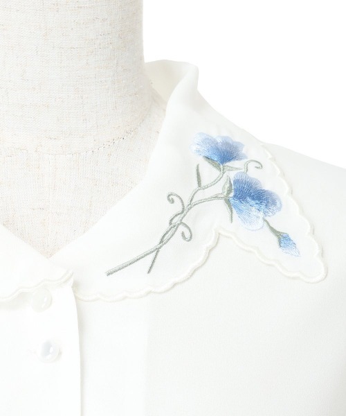 an another angelus（アンアナザーアンジェラス）の「スイートピー刺繍開衿ブラウス（シャツ/ブラウス・レディース・ピンクベージュ/オフホワイト・FREE）」の19枚目の写真