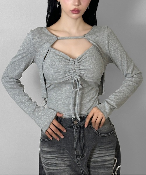 FOLLOWIN(フォロウィン)の「【3color/カップ付き】フロントギャザーカットアウトレイヤードトップス(Tシャツ/カットソー・レディース・グレー/ホワイト/ブラック・FREE)」の3枚目の写真
