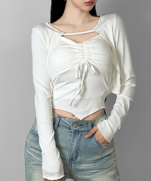 FOLLOWIN(フォロウィン)の「【3color/カップ付き】フロントギャザーカットアウトレイヤードトップス(Tシャツ/カットソー・レディース・グレー/ホワイト/ブラック・FREE)」の1枚目の写真