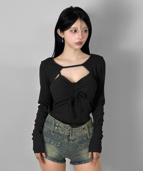 FOLLOWIN(フォロウィン)の「【3color/カップ付き】フロントギャザーカットアウトレイヤードトップス(Tシャツ/カットソー・レディース・グレー/ホワイト/ブラック・FREE)」の12枚目の写真