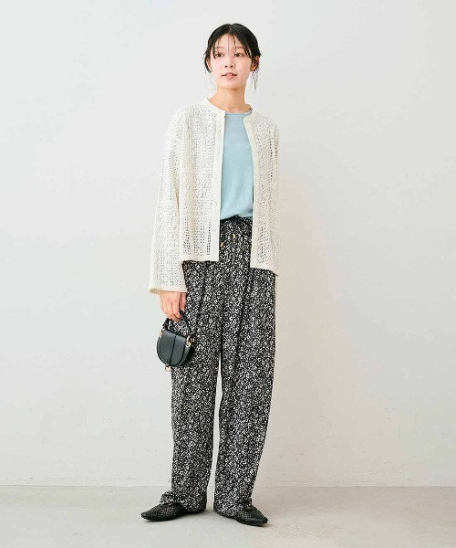 Live in comfort(リブインコンフォート)の「【低身長/高身長サイズあり】リブ イン コンフォート はまじとコラボ 華やかで伸びやかな 接触冷感花柄カットソーパンツ(その他パンツ・レディース・ブラック系その他/レッド系その他・1/2/3/5/6/7/8/9/11/12/13/4/10/14)」の17枚目の写真