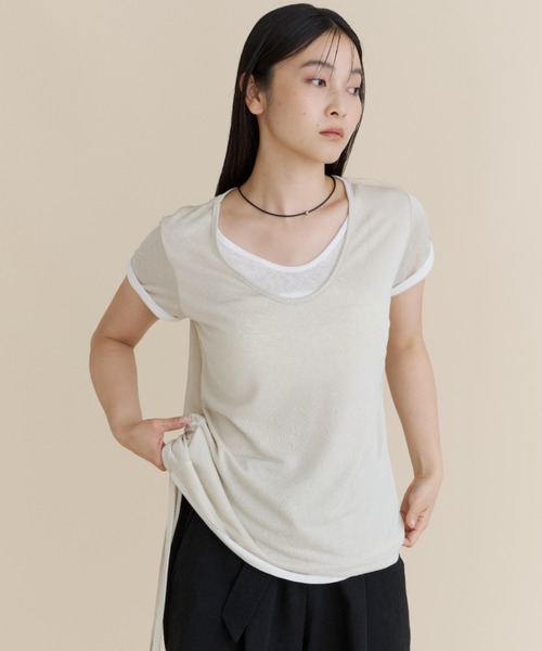 DFFUR.(ディフル)の「レイヤードライクUネックTシャツ(Tシャツ/カットソー・レディース・ライトベージュ/チャコールグレー/ライトグレー・FREE)」の12枚目の写真