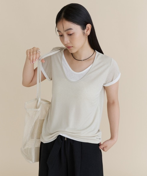 DFFUR.(ディフル)の「レイヤードライクUネックTシャツ(Tシャツ/カットソー・レディース・ライトベージュ/チャコールグレー/ライトグレー・FREE)」の16枚目の写真