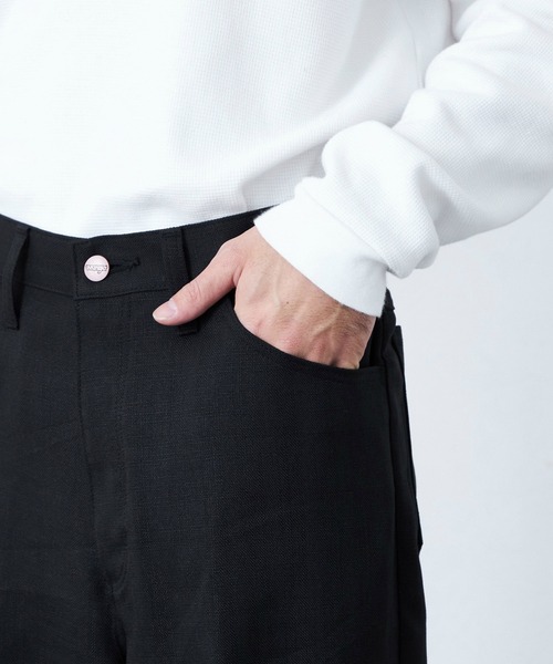 Lee(リー)の「WRANGLER WRANCHER/【リネンライク】ランチャーフレアードレスパンツ(その他パンツ・メンズ・チャコール/ベージュ/ブラック・X-LARGE/LARGE/MEDIUM/SMALL)」の4枚目の写真