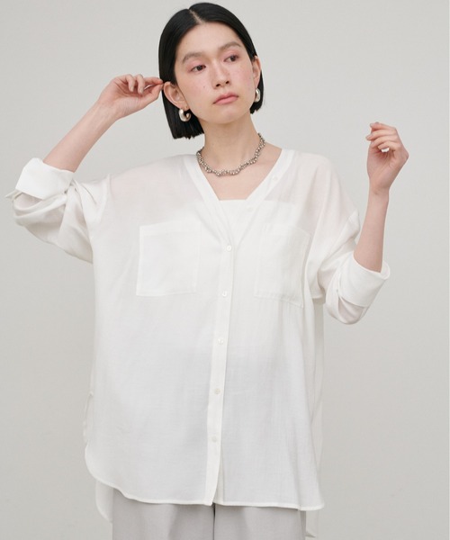 LARUTA（ラルータ）の「【LARUTA】2WAYVネックスキッパーシャツ（シャツ/ブラウス・レディース・ベージュ/サックスブルー/チャコールグレー/オフホワイト・FREE）」の11枚目の写真